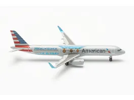 Herpa WINGS 537162 American Airlines Airbus A321 Medal of Honor N167AN Flagship Valor