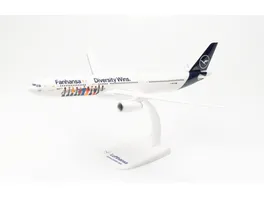 Herpa 613897 Lufthansa Airbus A330 300 Fanhansa Diversity Wins D AIKQ