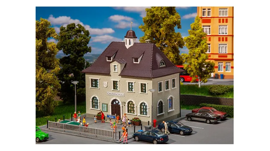 Bausatz Modellbau Dorfschule neu Faller H0 131551
