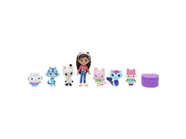 Spin Master Gabby s Dollhouse Figuren Geschenkset Gabby mit 6 Katzenfiguren und 1 Cat Delivery Ueberraschungsbox geeignet fuer Kinder ab 3 Jahren