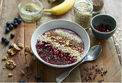 Heidelbeer-Bananen-Smoothie-Bowl