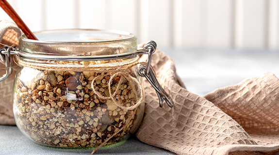 Zitronen Granola mit Buchweizen