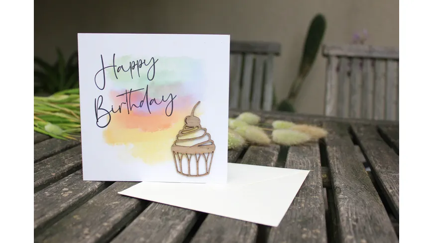 Grußkarte Druck mit Holzschriftzug Birthday Cupcake